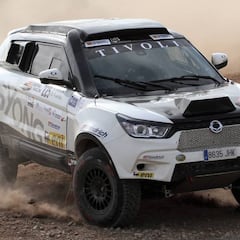 Óscar Fuertes y SsangYong participarán en el Dakar 2018