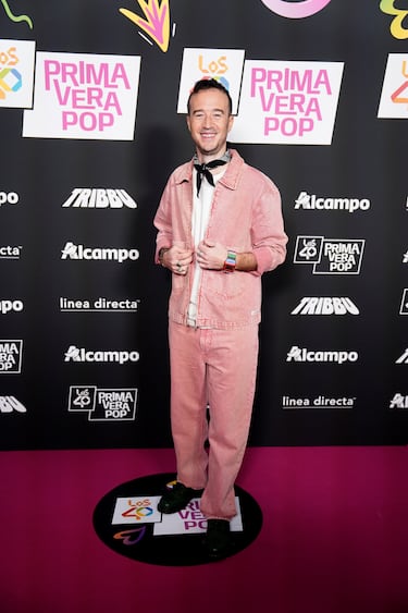 El presentador Jesús Taltavull posa en la alfombra roja de LOS40 Primavera Pop.