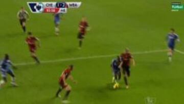 Mourinho: "Es penalti, de hecho el árbitro perjudicó al Chelsea"