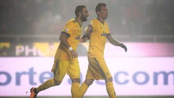 Buffon e Higuaín salvan a la Juventus en Bérgamo