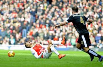 Sánchez, protagonista en la emocionante victoria de Arsenal