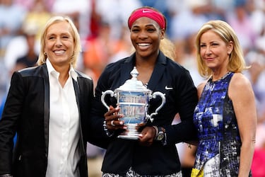De las diez jugadoras que han sido capaces de conquistar todos los Grand Slams a lo largo de su carrera deportiva, tres nombres destacan por encima del resto: Steffi Graf, Serena Williams y Margaret Court. De las jugadoras en activo, sólo Serena está en disposición de igualar o superar el récord de 24 major en poder de Court, pero la menor de las Williams acumula varias tentativas fallidas en los últimos años.