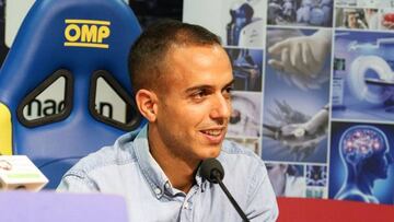"Estoy sorprendido por lo r¨¢pido que me ha llegado la oportunidad de entrenar en Primera"