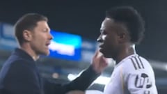 La reacción de Vinicius cuando Xabi le dice que el penalti “era clarísimo”