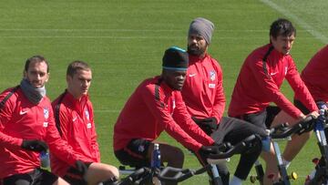 Sesión de recuperación del Atleti para preparar la final de Lyon