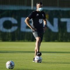 El Granada aún busca cuatro refuerzos para la plantilla