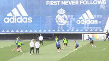 Real boost as Raphael Varane eyes return against Atlético