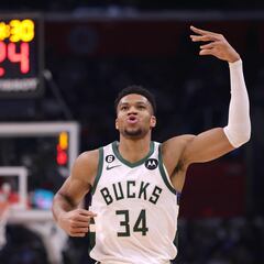 Will Giannis Antetokounmpo play in game 4 against the Miami Heat? Injury update