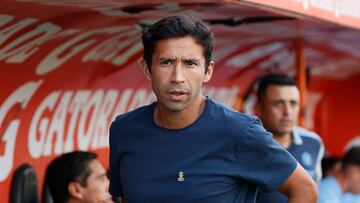 Futbol, Universidad Catolica vs Nublense.
Fecha 2, campeonato Nacional 2024.
El entrenador de Universidad Catolica Nicolas Nunez es fotografiado durante el partido de primera division contra Nublense disputado en el estadio Santa Laura de Santiago, Chile.
23/01/2024
Dragomir Yankovic/Photosport
Football, Universidad Catolica vs Nublense.
2nd turn, 2024 National Championship.
Universidad CatolicaÕs head coach Nicolas Nunez is pictured during the first division match against Nublense held at the Santa Laura stadium in Santiago, Chile.
23/01/2024
Dragomir Yankovic/Photosport