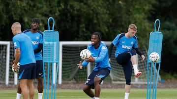 Enzo Maresca y sus dirigidos quieren dar un paso firme hacia la Conference League usando el factor de la localía.