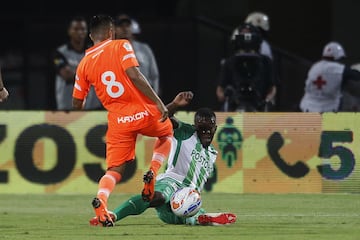 El equipo antioqueño ganó 3-1 en el estadio Antanasio Girardot, con un doblete de Gustavo Torres y un gol más del juvenil Hayen Palacios.