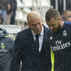 Benzema se trata su lesión con un fisio despedido por el club