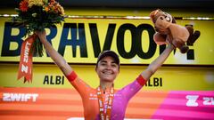 Canyon-SRAM Racing's German rider Ricarda Bauernfeind celebrates on the podium after winning the fifth stage (out of 8) of the second edition of the Women's Tour de France cycling race 126,5 km between Onet-Le-Chateau and Albi, in the Tarn region south-western France, on July 27, 2023. (Photo by Jeff PACHOUD / AFP)