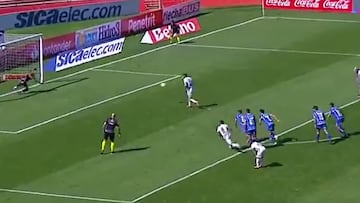 Un grande de Argentina está peleando el descenso y su ‘9′ patea este penal: no jugará más y su DT renunció