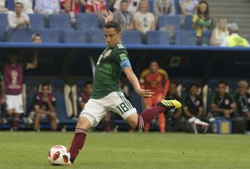 El canterano del Atlas deslumbró a la afición mexicana por su desequilibrio en la banda izquierda y son recordados los goles que le marcó a Ochoa cuando militaba en el América. Actualmente el 'Principito' es uno de los referentes de selección mexicana aunque ya no se desempeña por los cotados.