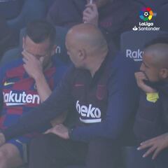 Las lágrimas de Jordi Alba tras abandonar el campo en el 17'