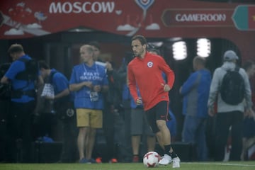 El jugador de Universidad Católica fue uno de los primeros en tocar el balón