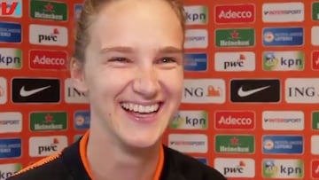 Genial respuesta de esta jugadora holandesa a la indiscreta pregunta de un periodista