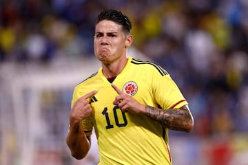 Con goles de James, Borré, Sinisterra y Asprilla, la Selección  Colombia ganó 4-1 en el debut de Néstor Lorenzo.