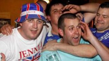 Miles de escoceses toman Valencia pacíficamente.