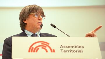 El presidente del Consell de la Rep¨²blica, Carles Puigdemont, interviene durante la constituci¨®n de la Asamblea Territorial del Consell de la Rep¨²blica, a 2 de marzo de 2024, en Latour-Bas-Elne (Francia). Ayer, 1 de marzo, se constituy¨® el Gobierno del Consell de la Rep¨²blica. Por tanto, hoy se constituye oficialmente la Asamblea Territorial, una de las dos c¨¢maras que conforman el espacio legislativo del Consell, con la elecci¨®n de la Mesa, la presentaci¨®n del plan de Gobierno y la exposici¨®n de la nueva hoja de ruta del Consell frente al escenario pol¨ªtico actual. El Consejo de la Rep¨²blica es una organizaci¨®n privada que busca organizar y promover la independencia de Catalu?a tras la declaraci¨®n unilateral de independencia de Catalu?a de 2017.
02 MARZO 2024;CONSELL;CONSEJO;REP?BLICA;ASAMBLEA;POL?TICA
Gl¨°ria S¨¢nchez / Europa Press
02/03/2024