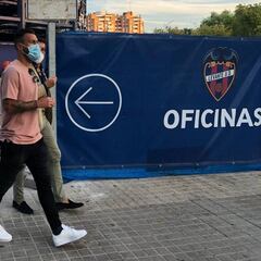 El Levante hace oficial la rescisión del contrato de Luna