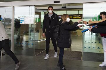 El jugador catalán ha llegado a la Ciudad Condal. La revisión médica será el próximo viernes y la presentación después de las elecciones.