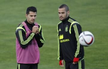 Segundo día. Vitolo y Mario Suárez.