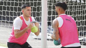 11/09/21
 ENTRENAMIENTO DEL VALENCIA CF - 
 MAXI GOMEZ - ALDERETE MESTALLA