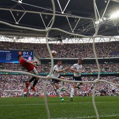El notable registro goleador de Alexis en el mítico Wembley
