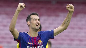 Sergio Busquets celebrando su gol.