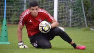 Geronimo Rulli, en un entrenamiento con la Real Sociead.