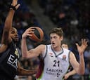 El partidazo de Pleiss no evita una nueva derrota del Baskonia