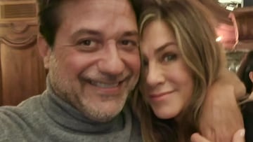 La inesperada foto de Enrique Arce, Arturito en ‘LCDP’, con Jennifer Aniston