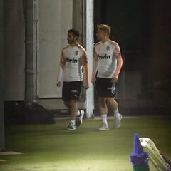 Soler vuelve a pisar el césped y Celades recupera internacionales