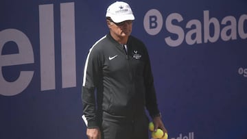 Toni Nadal, durante un entrenamiento junto a Rafa Nadal en el Barcelona Open Banc Sabadell de 2017.