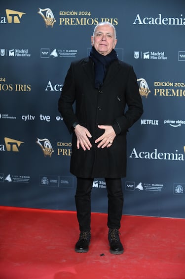 Juan Ramón Lucas posa en la alfombra roja de los Premios Iris 2024, los galardones organizados por la Academia de la Televisión.