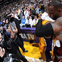 Kobe a LeBron: "Ahora es mi familia, haré lo que sea por él"