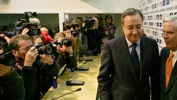 Florentino se marcha, tras anunciar su dimisión, el 27 de febrero de 2006.