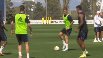 Kroos vuelve al grupo