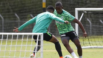 Andr&eacute;s Perea durante un entrenamiento con Nacional.