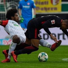 El Augsburgo frena las aspiraciones del Eintracht
