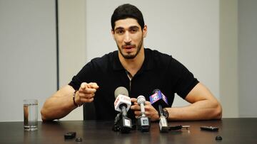 Enes Kanter, p&iacute;vot de los New York Knicks.