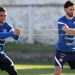 De rival a compañero: Sierralta explica qué le aportará Brereton a la Roja
