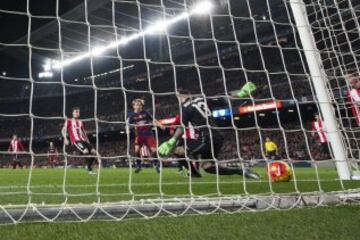 Gol 4-0 de Rakitic