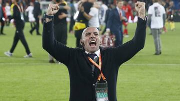 18/05/16 PARTIDO FINAL EUROPA LEAGUE
LIVERPOOL - SEVILLA
ALEGRIA CELEBRACION COPA TROFEO CAMPEONES
MONCHI
PUBLICADA 19/05/16 NA MA06 2COL