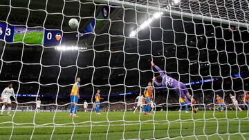 01/11/25 PARTIDO PRIMERA DIVISION
REAL MADRID - VALENCIA
GOL 4-0 ALVARO CARRERAS
REMOTO