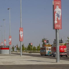 Se instalan en el Wanda 40 banderas con mitos del Atleti