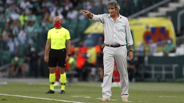 Pellegrini da instrucciones. 