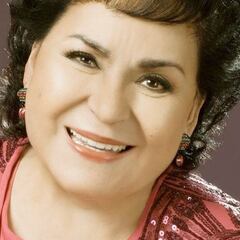 Familiares y amigos se reúnen para dar el último adiós a Carmen Salinas